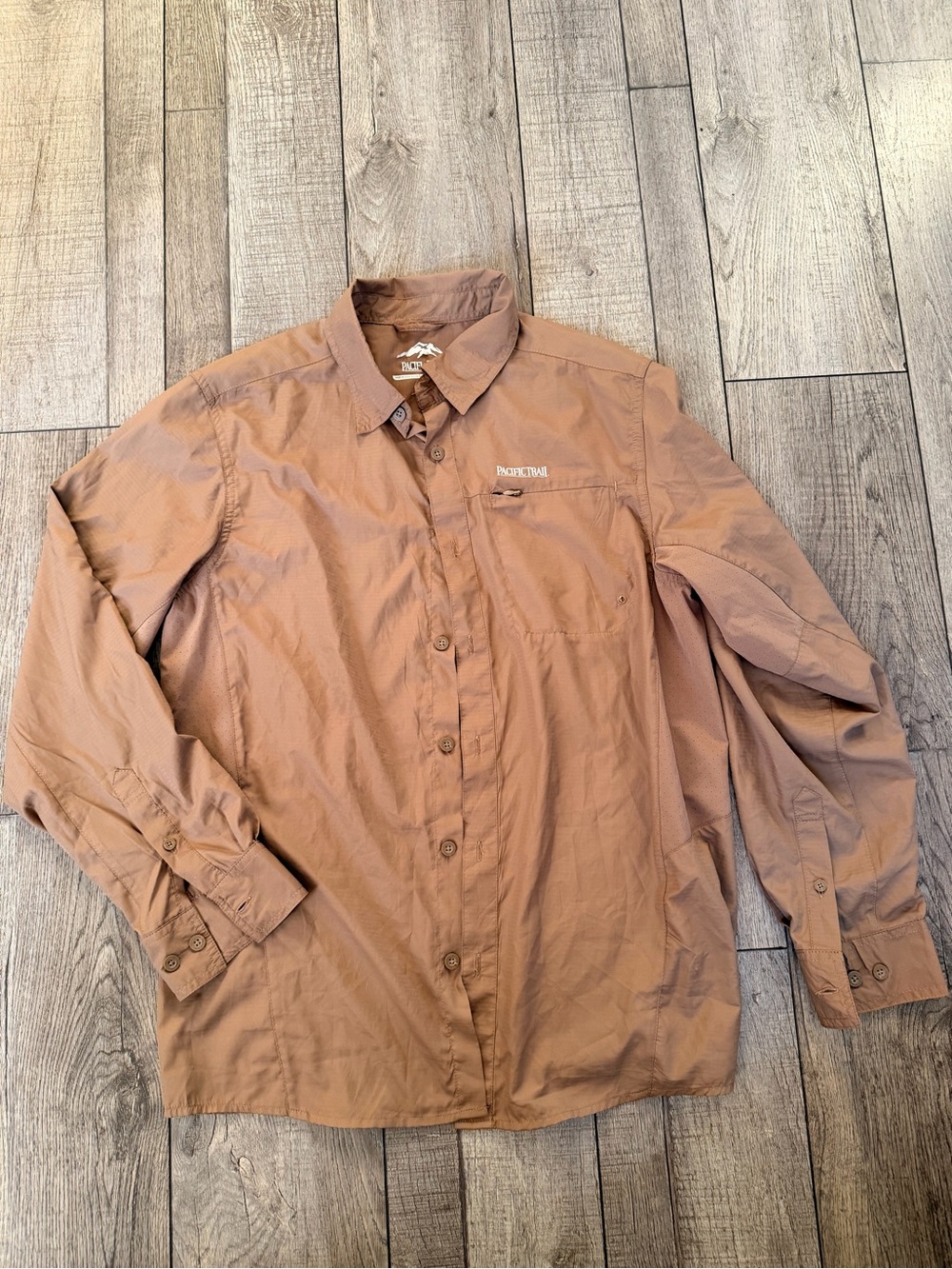Pacific Trail Men's Button-Up Shirt in Brown